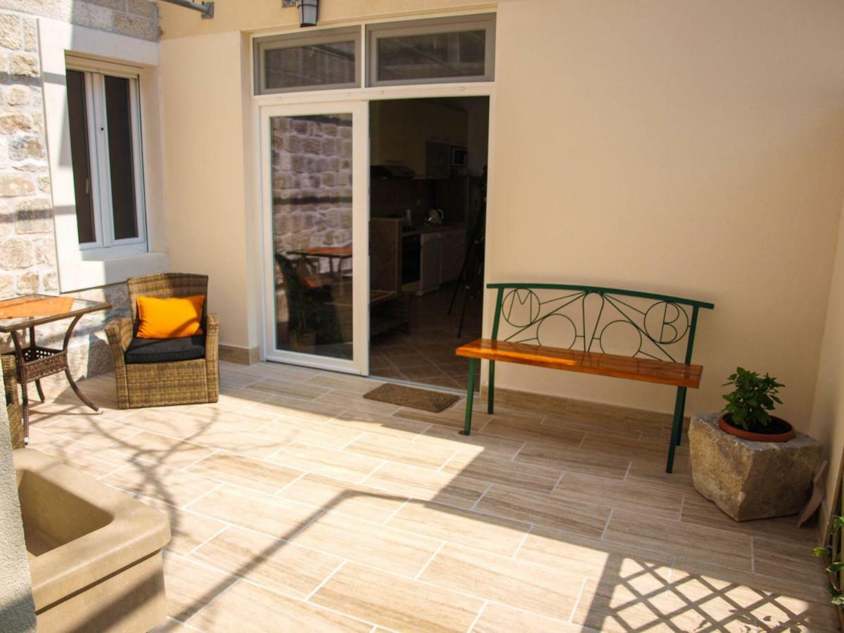 Ferienwohnung House Nataniel In Omis Near Sea Exterior foto