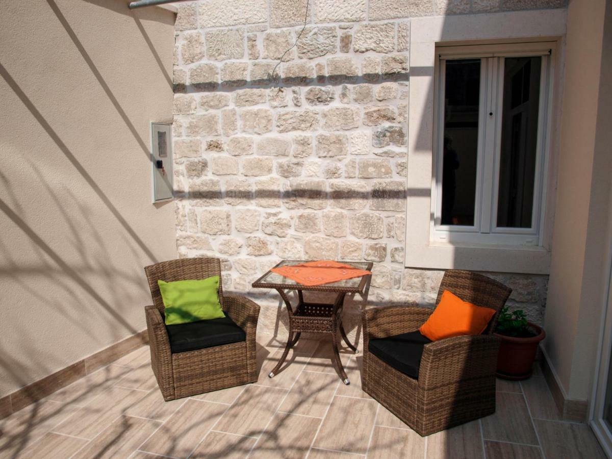 Ferienwohnung House Nataniel In Omis Near Sea Exterior foto