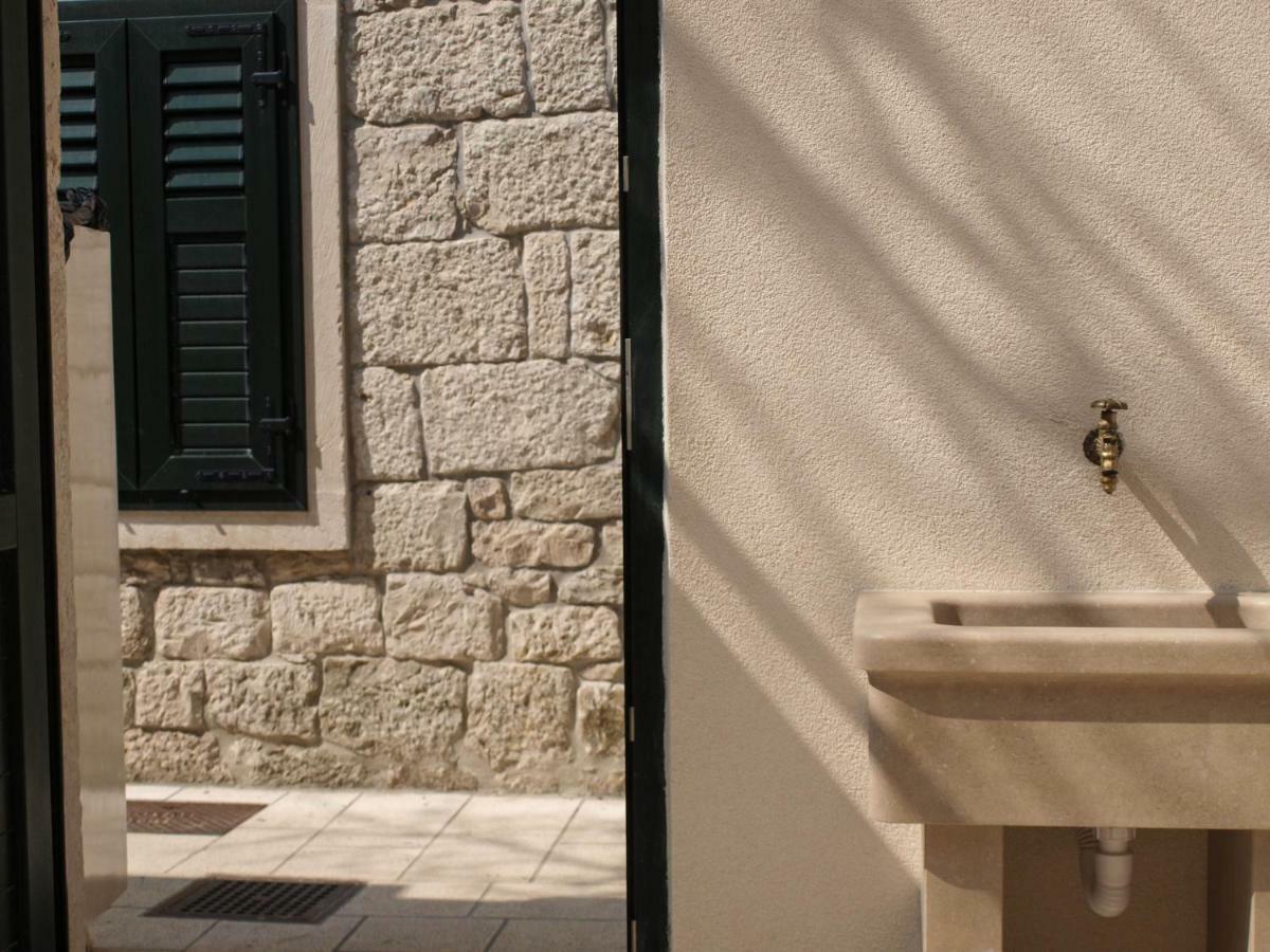 Ferienwohnung House Nataniel In Omis Near Sea Exterior foto